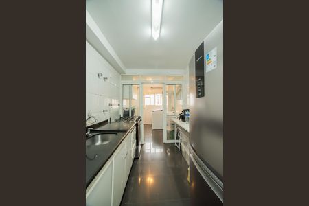 Apartamento à venda com 115m², 3 quartos e 2 vagas Apartamento à venda com 115m², 3 quartos e 2 vagasCozinha