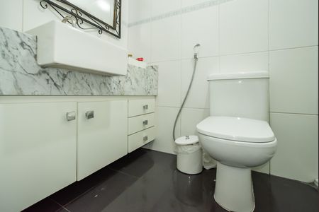 Apartamento à venda com 115m², 3 quartos e 2 vagas Apartamento à venda com 115m², 3 quartos e 2 vagasBanheiro da Suíte