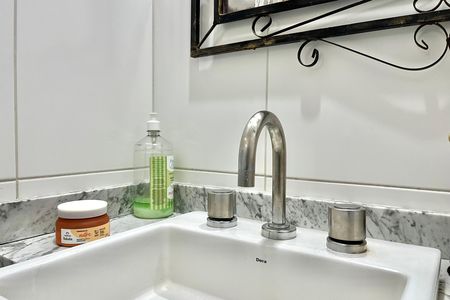 Apartamento à venda com 115m², 3 quartos e 2 vagas Apartamento à venda com 115m², 3 quartos e 2 vagasBanheiro da Suíte