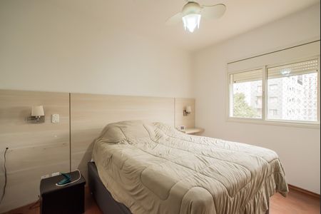 Apartamento à venda com 115m², 3 quartos e 2 vagas Apartamento à venda com 115m², 3 quartos e 2 vagasSuíte