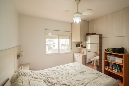 Apartamento à venda com 115m², 3 quartos e 2 vagas Apartamento à venda com 115m², 3 quartos e 2 vagasSuíte