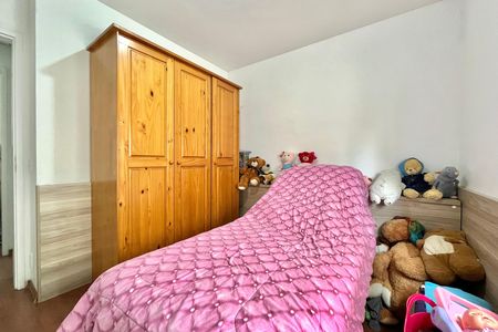 Apartamento à venda com 115m², 3 quartos e 2 vagas Apartamento à venda com 115m², 3 quartos e 2 vagasQuarto 2