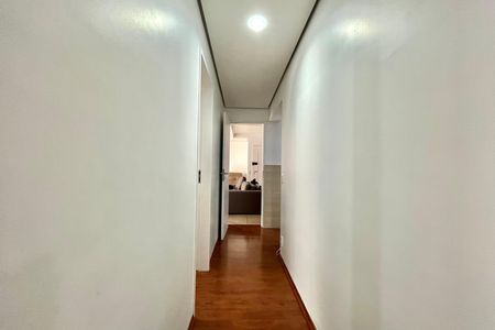 Apartamento à venda com 115m², 3 quartos e 2 vagas Apartamento à venda com 115m², 3 quartos e 2 vagasCorredor