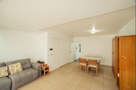 Apartamento à venda com 115m², 3 quartos e 2 vagas Apartamento à venda com 115m², 3 quartos e 2 vagasSala