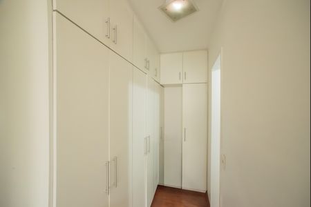 Apartamento à venda com 115m², 3 quartos e 2 vagas Apartamento à venda com 115m², 3 quartos e 2 vagasSuíte