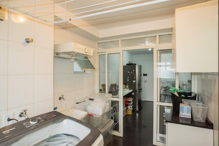 Apartamento à venda com 115m², 3 quartos e 2 vagas Apartamento à venda com 115m², 3 quartos e 2 vagasÁrea de Serviço