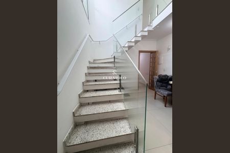Casa à venda com 3 quartos, 180m² em Vila Dom Pedro I, São Paulo