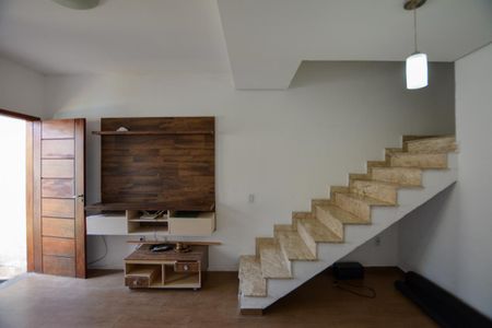 SALA de casa para alugar com 2 quartos, 90m² em Rio Pequeno, São Paulo