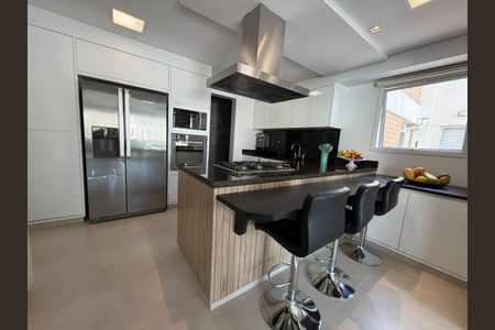 Apartamento à venda com 204m², 3 quartos e 4 vagas
