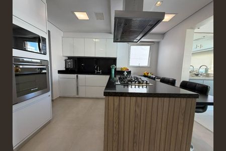 Apartamento à venda com 204m², 3 quartos e 4 vagas