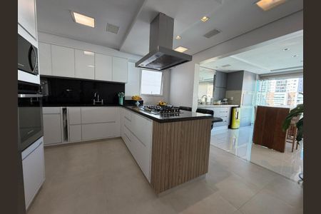 Apartamento à venda com 204m², 3 quartos e 4 vagas