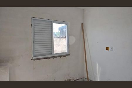 Apartamento à venda com 2 quartos, 33m² em Parque Sao Domingos, São Paulo
