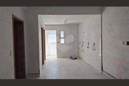 Apartamento à venda com 2 quartos, 33m² em Parque Sao Domingos, São Paulo