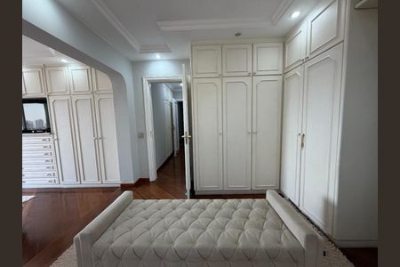 Apartamento à venda com 320m², 4 quartos e 4 vagas