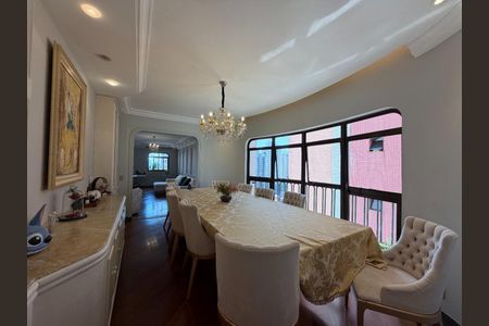 Apartamento à venda com 320m², 4 quartos e 4 vagas