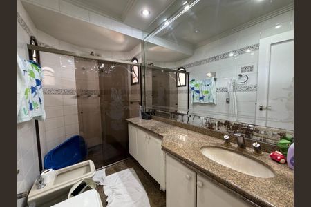 Apartamento à venda com 320m², 4 quartos e 4 vagas