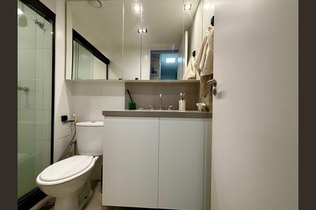 Apartamento à venda com 75m², 2 quartos e 1 vaga Apartamento à venda com 75m², 2 quartos e 1 vagaSuíte - banheiro