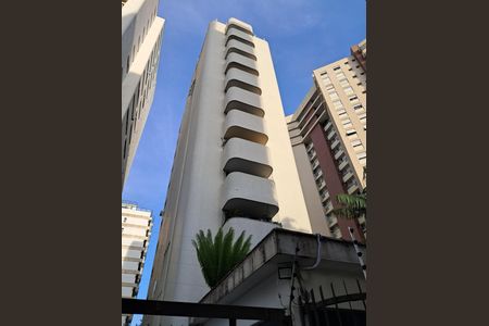 Apartamento à venda com 220m², 3 quartos e 2 vagasFachada