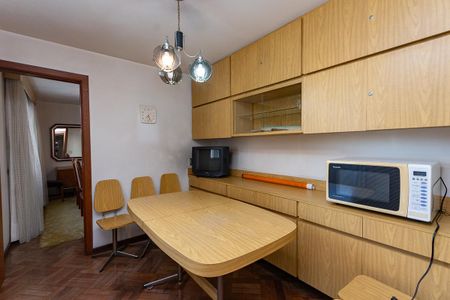 Apartamento à venda com 220m², 3 quartos e 2 vagasCopa