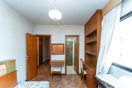 Apartamento à venda com 220m², 3 quartos e 2 vagasQuarto 2 Suíte