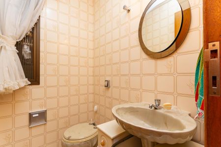 Apartamento à venda com 220m², 3 quartos e 2 vagasLavabo