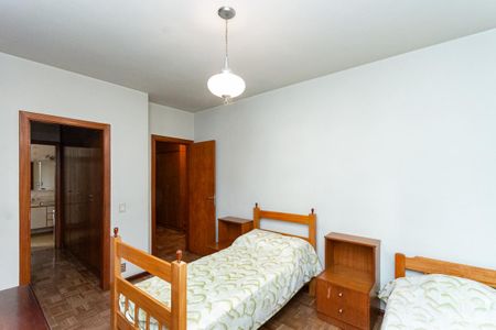 Apartamento à venda com 220m², 3 quartos e 2 vagasQuarto 3 Suíte