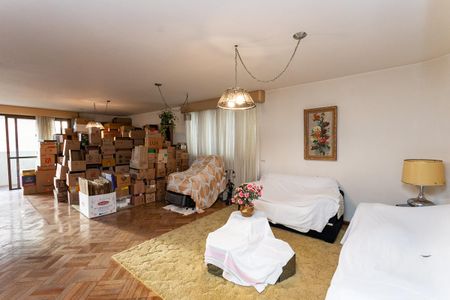 Apartamento à venda com 220m², 3 quartos e 2 vagasSala
