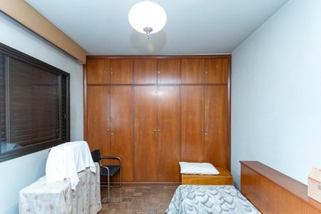 Apartamento à venda com 220m², 3 quartos e 2 vagasQuarto 2 Suíte