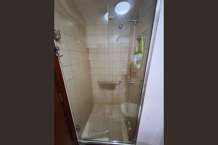 Apartamento para alugar com 69m², 2 quartos e 1 vaga Apartamento para alugar com 69m², 2 quartos e 1 vagaBanheiro