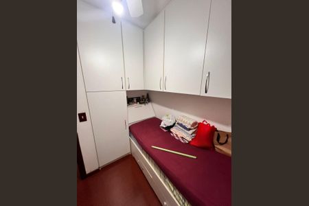 Quarto 1 de apartamento para alugar com 2 quartos, 69m² em Jardim Carvalho, Porto Alegre