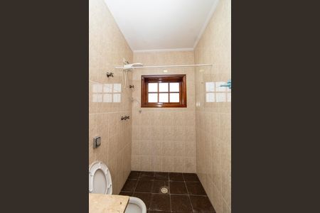 Casa à venda com 300m², 4 quartos e 5 vagas Casa à venda com 300m², 4 quartos e 5 vagasBanheiro da Suíte 2