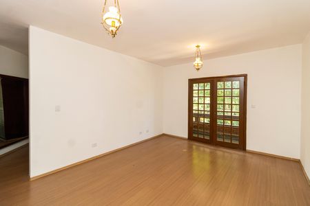 Casa à venda com 300m², 4 quartos e 5 vagas Casa à venda com 300m², 4 quartos e 5 vagasSuíte 3