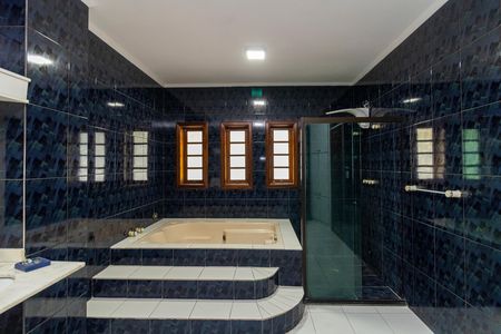 Casa à venda com 300m², 4 quartos e 5 vagas Casa à venda com 300m², 4 quartos e 5 vagasBanheiro da Suíte 3