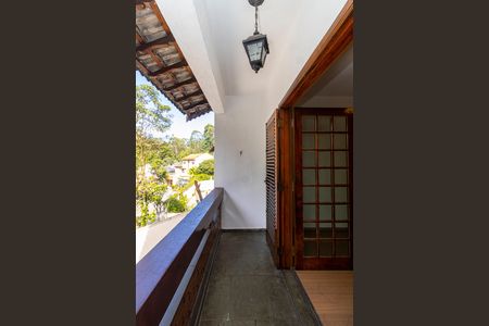 Casa à venda com 300m², 4 quartos e 5 vagas Casa à venda com 300m², 4 quartos e 5 vagasVaranda da Suíte 3