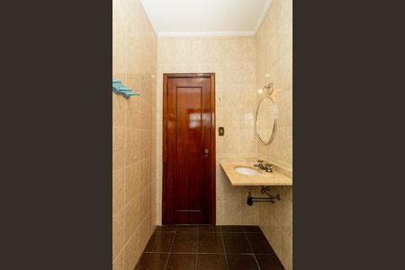 Casa à venda com 300m², 4 quartos e 5 vagas Casa à venda com 300m², 4 quartos e 5 vagasBanheiro da Suíte 2