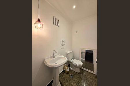 Lavabo de apartamento para alugar com 3 quartos, 180m² em Moema, São Paulo