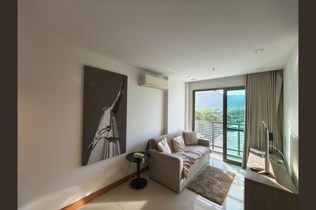 Apartamento à venda com 36m², 1 quarto e 1 vaga Apartamento à venda com 36m², 1 quarto e 1 vagaSala