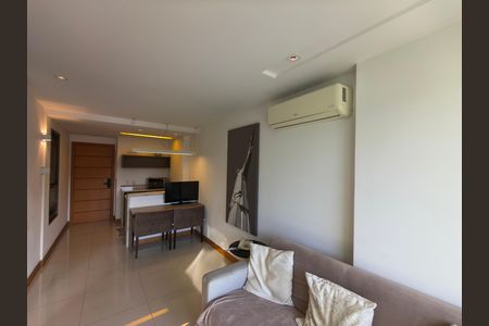 Apartamento à venda com 36m², 1 quarto e 1 vaga Apartamento à venda com 36m², 1 quarto e 1 vagaSala