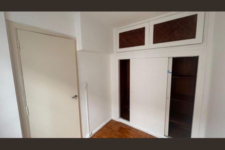 Apartamento à venda com 83m², 2 quartos e 1 vaga Apartamento à venda com 83m², 2 quartos e 1 vaga26 Quarto de Serviço