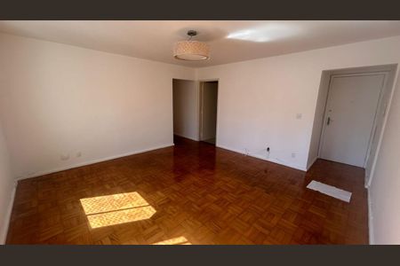 02 Sala de apartamento à venda com 2 quartos, 83m² em Cerqueira César, São Paulo