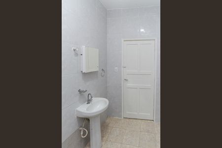 Casa para alugar com 40m², 1 quarto e sem vaga Casa para alugar com 40m², 1 quarto e sem vagaBanheiro