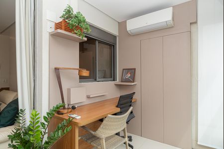 Varanda da Sala de apartamento à venda com 2 quartos, 74m² em Indianópolis, São Paulo