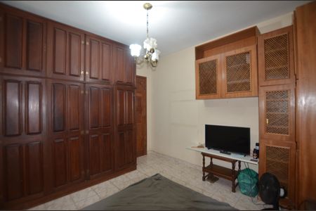 Casa à venda com 350m², 5 quartos e 8 vagasQuarto 2