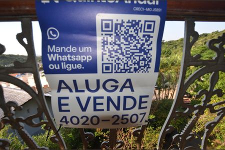 Casa à venda com 350m², 5 quartos e 8 vagasPlaca Instalada