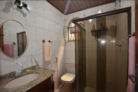 Casa à venda com 350m², 5 quartos e 8 vagasBanheiro Social