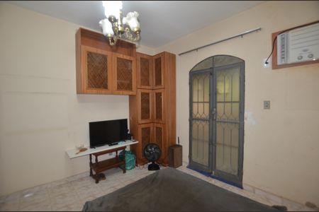 Casa à venda com 350m², 5 quartos e 8 vagasQuarto 2