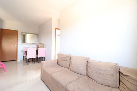 Sala de apartamento para alugar com 2 quartos, 49m² em Dona Zulmira, Uberlândia
