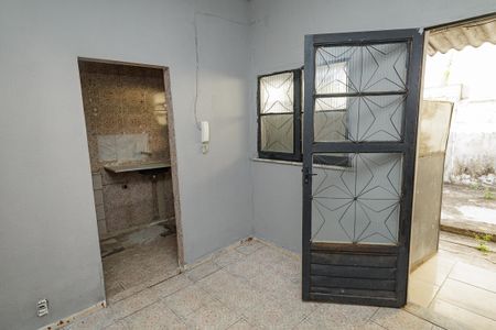 Sala de kitnet/studio para alugar com 1 quarto, 50m² em Santíssimo, Rio de Janeiro