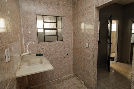 Cozinha de kitnet/studio para alugar com 1 quarto, 50m² em Santíssimo, Rio de Janeiro
