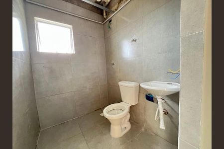 Banheiro de apartamento para alugar com 2 quartos, 53m² em Jardim Eledy, São Paulo
